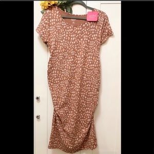 Maternity Side Rushing Dress
Size XL Isabel Maternity By Ingrid NEW!